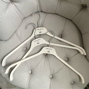 🤍 ISABEL MARANT X H&M Set Of 3 Wood cloth garment HANGERS for jacket coat top